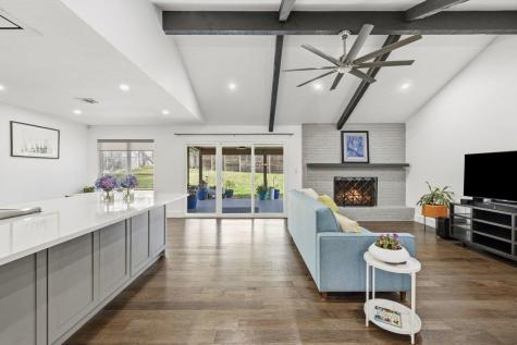 9421 Spring Hollow Drive Austin TX 78750