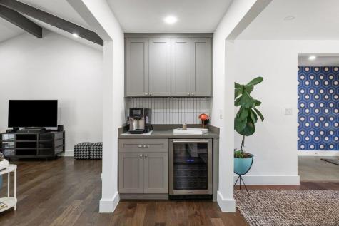 9421 Spring Hollow Drive Austin TX 78750