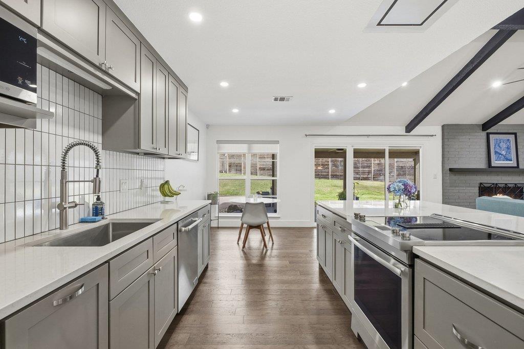 9421 Spring Hollow Drive Austin TX 78750