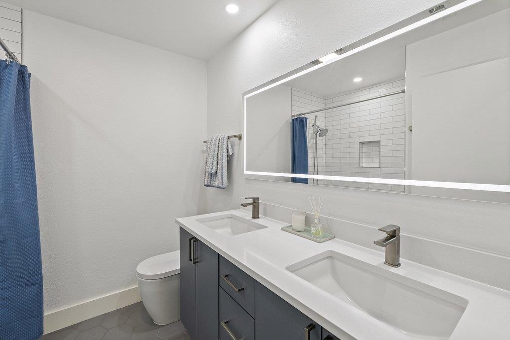 9421 Spring Hollow Drive Austin TX 78750