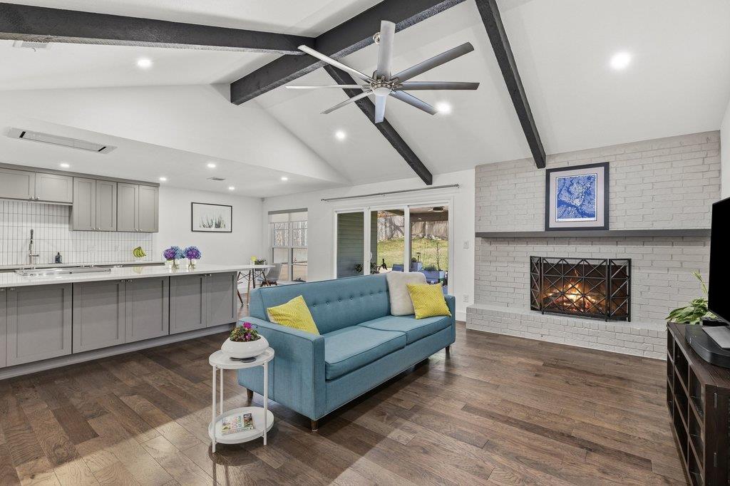 9421 Spring Hollow Drive Austin TX 78750