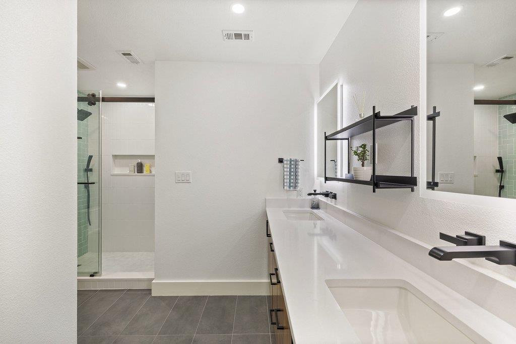 9421 Spring Hollow Drive Austin TX 78750