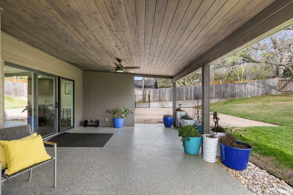 9421 Spring Hollow Drive Austin TX 78750