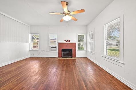 513 San Marcos Highway Luling TX 78648