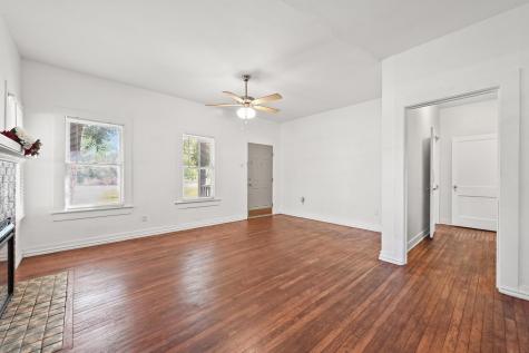 513 San Marcos Highway Luling TX 78648