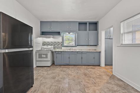 513 San Marcos Highway Luling TX 78648