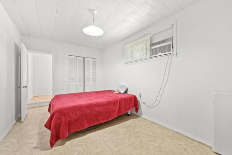 513 San Marcos Highway Luling TX 78648