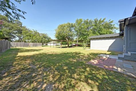 513 San Marcos Highway Luling TX 78648