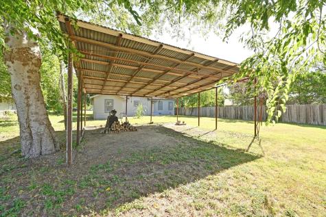 513 San Marcos Highway Luling TX 78648