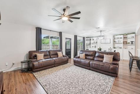 124 Waterlily Way Hutto TX 78634