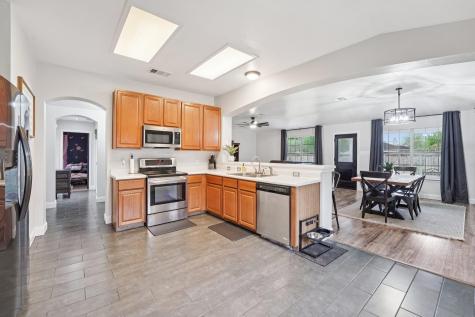 124 Waterlily Way Hutto TX 78634