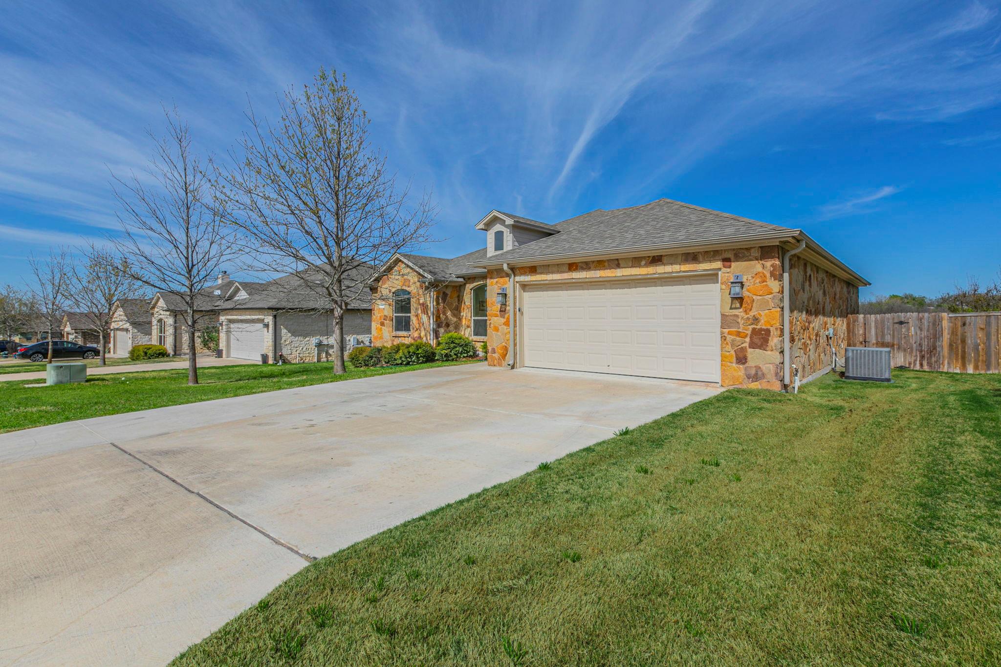 300 Magan Lane Jarrell TX 76537