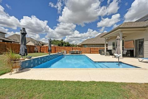 275 Coyote Creek Way Kyle TX 78640