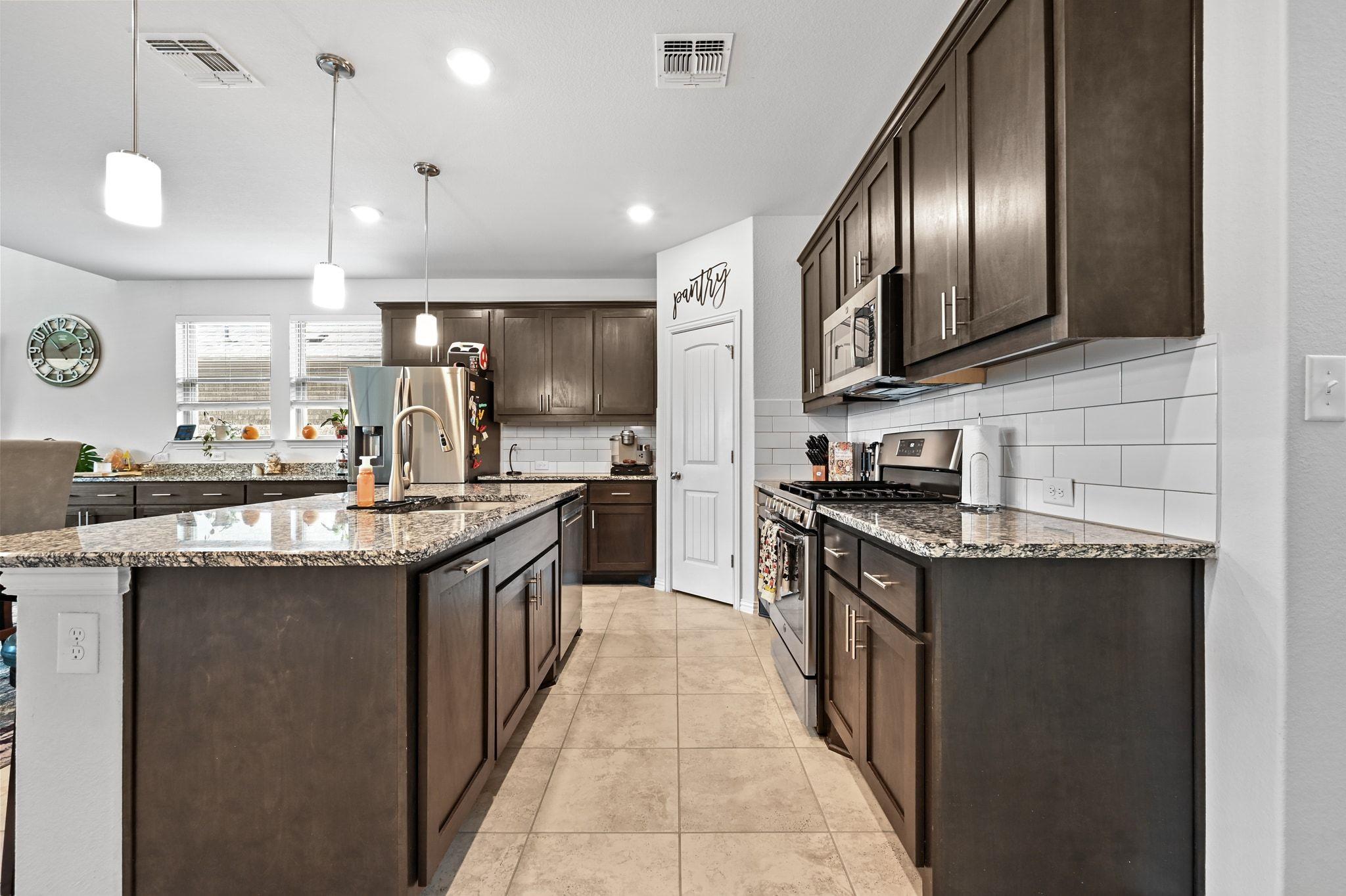 275 Coyote Creek Way Kyle TX 78640
