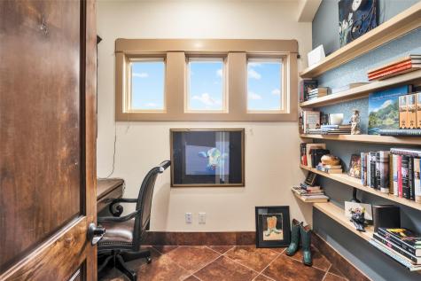 601 Strada Luca Florence TX 76527