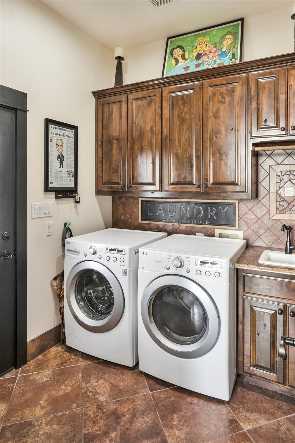 601 Strada Luca Florence TX 76527