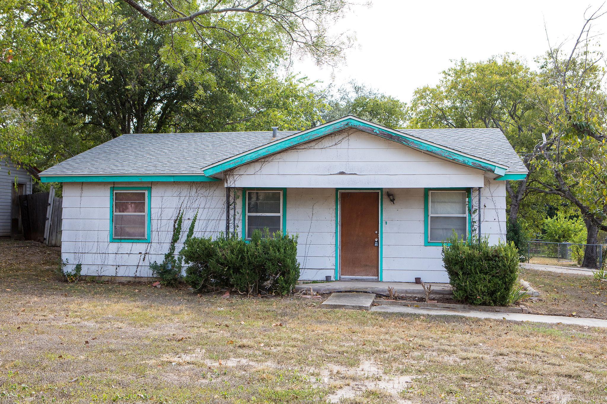1005 Campbell Street Lampasas TX 76550