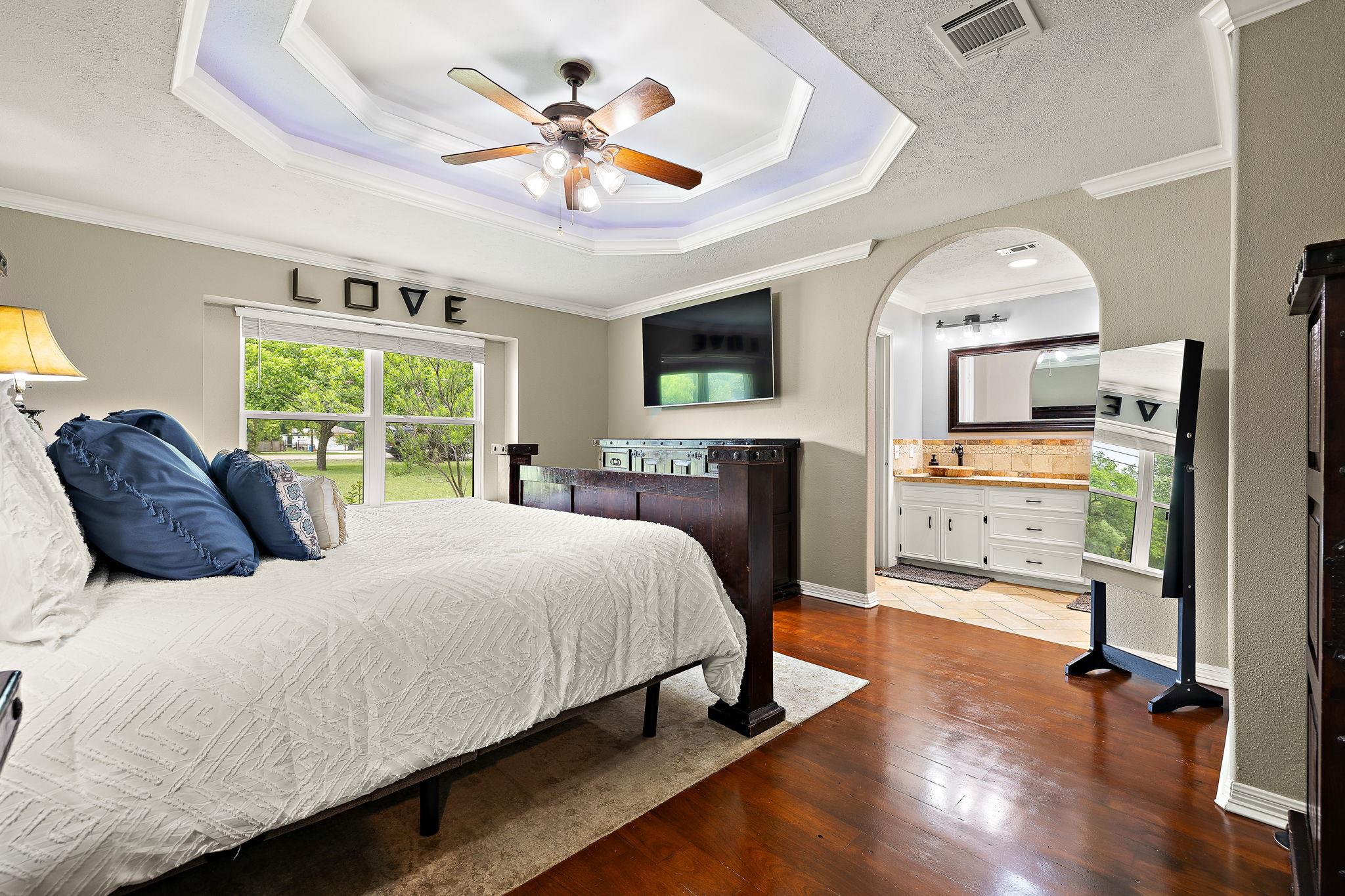 1007 S Gabriel Drive Leander TX 78641