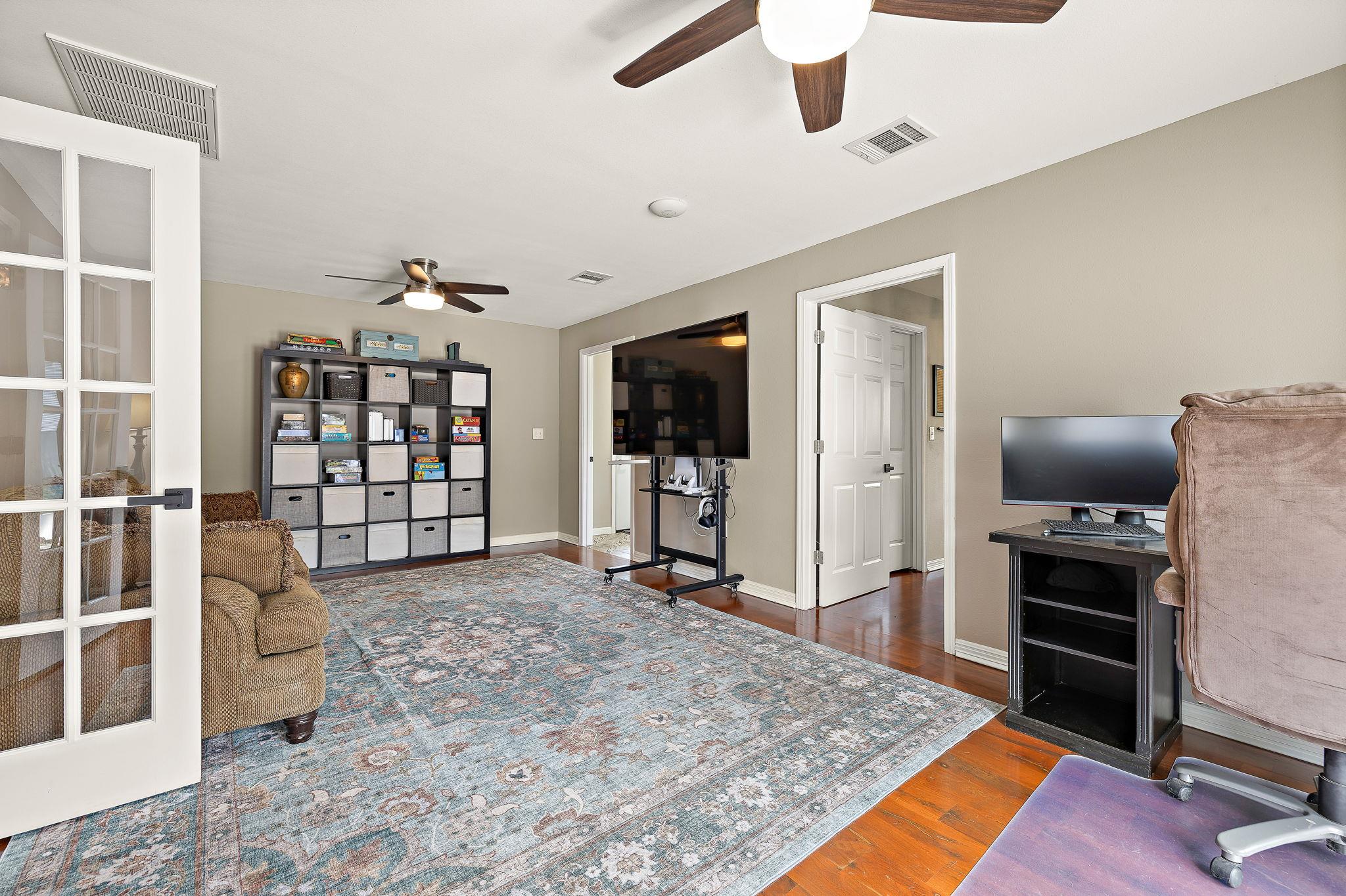 1007 S Gabriel Drive Leander TX 78641