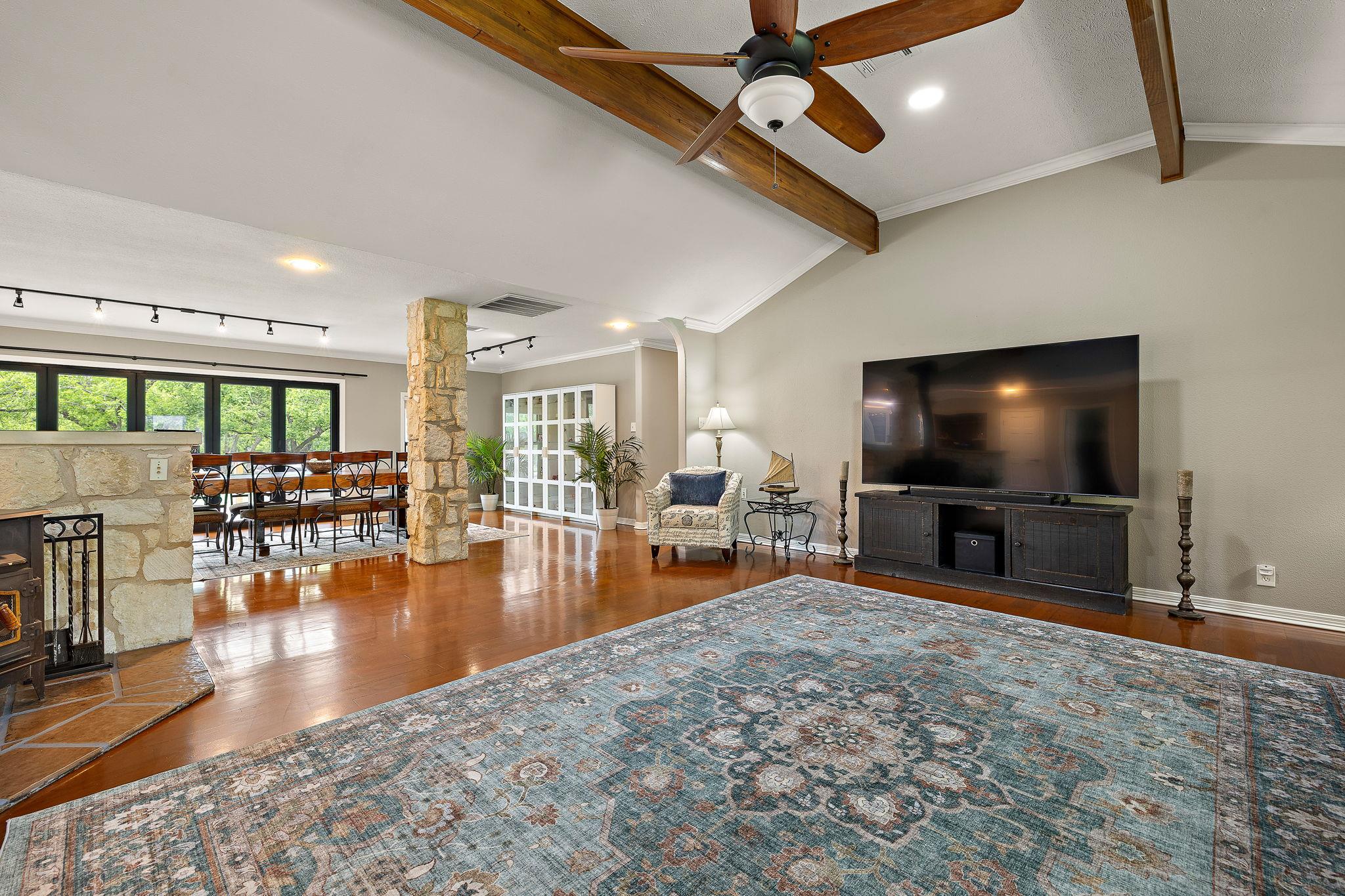 1007 S Gabriel Drive Leander TX 78641