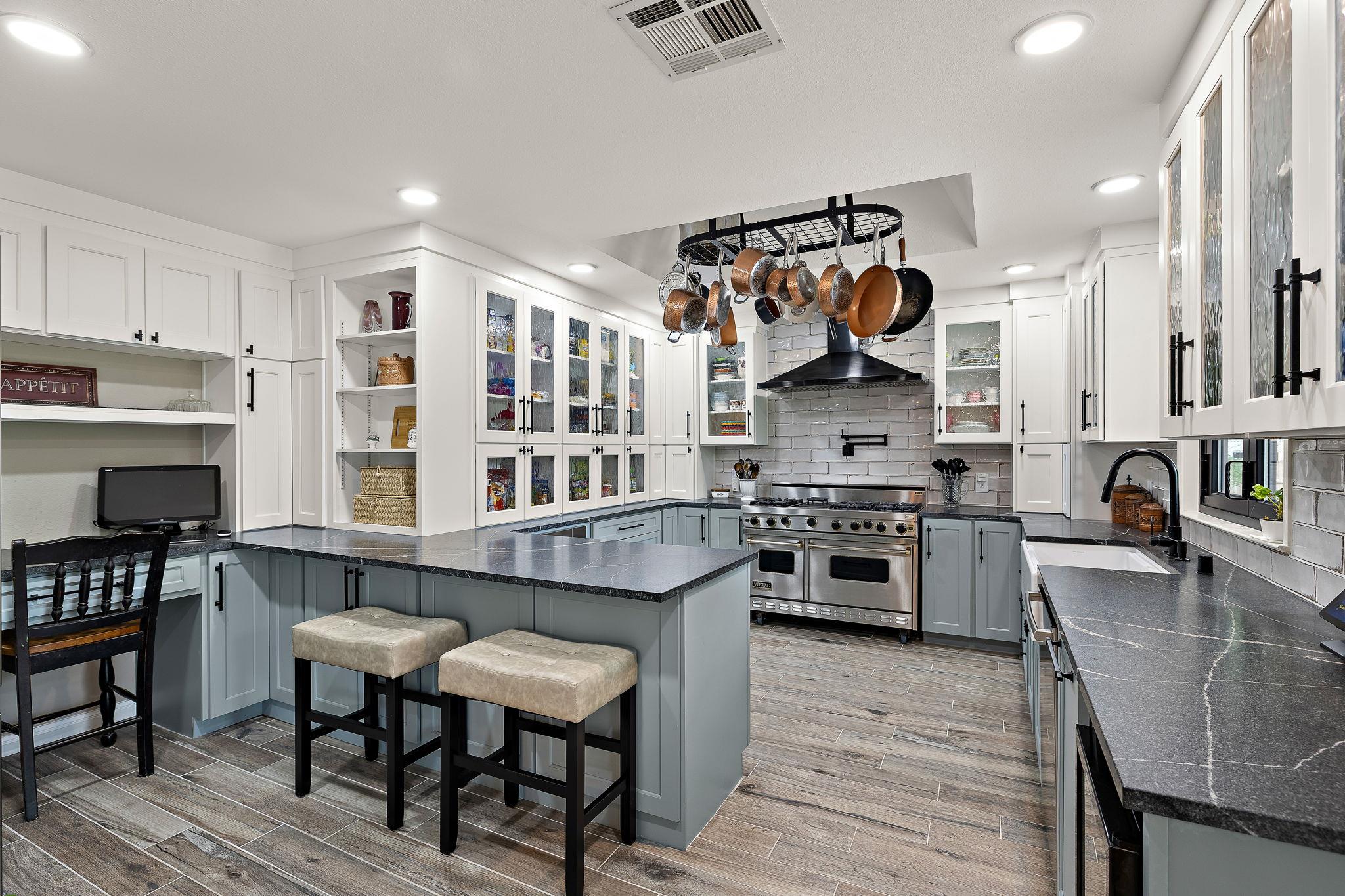 1007 S Gabriel Drive Leander TX 78641