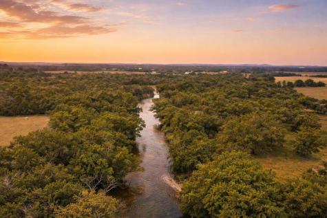 1274 County Road 2806 Lampasas TX 76550