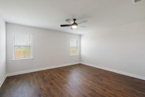 517 West Luna Blue Lane Jarrell TX 76537