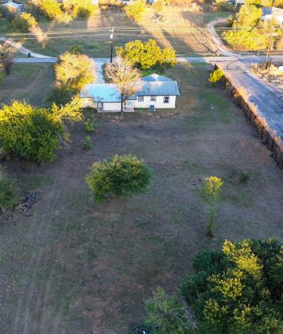 209 County Road 310 Rockdale TX 76567