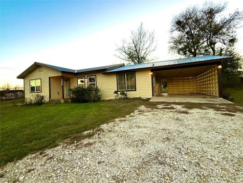 209 County Road 310 Rockdale TX 76567
