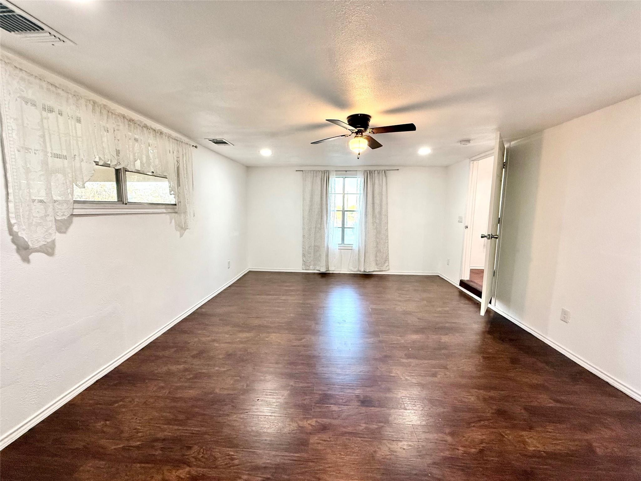 209 County Road 310 Rockdale TX 76567