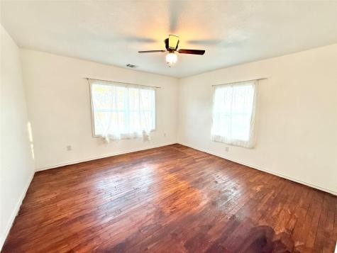 209 County Road 310 Rockdale TX 76567