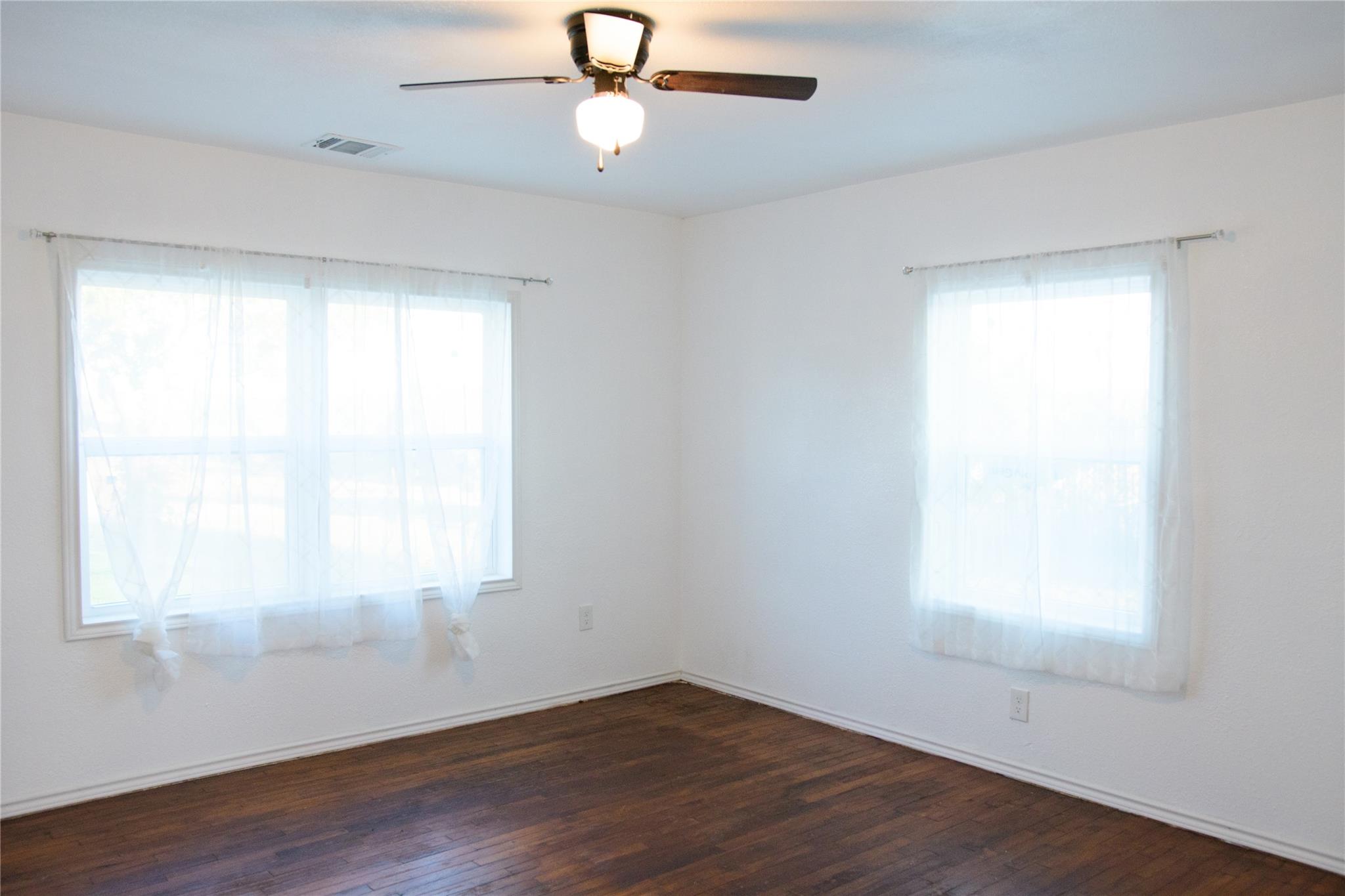 209 County Road 310 Rockdale TX 76567