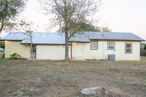 209 County Road 310 Rockdale TX 76567
