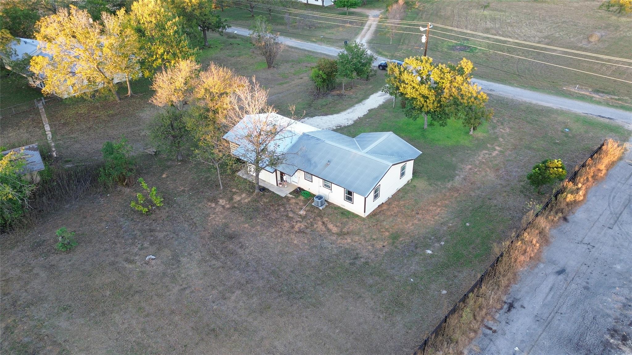 209 County Road 310 Rockdale TX 76567