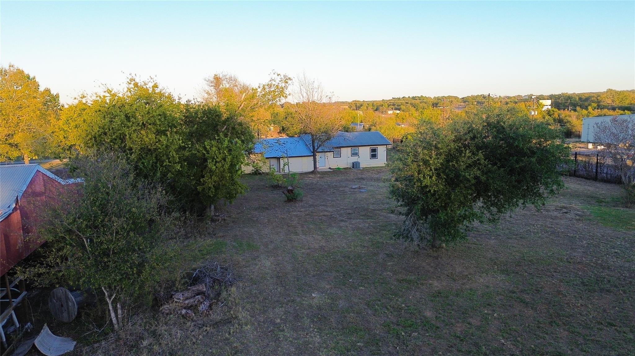 209 County Road 310 Rockdale TX 76567