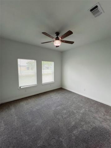 614 S Middle Street Flatonia TX 78941