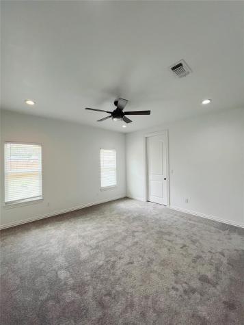 614 S Middle Street Flatonia TX 78941