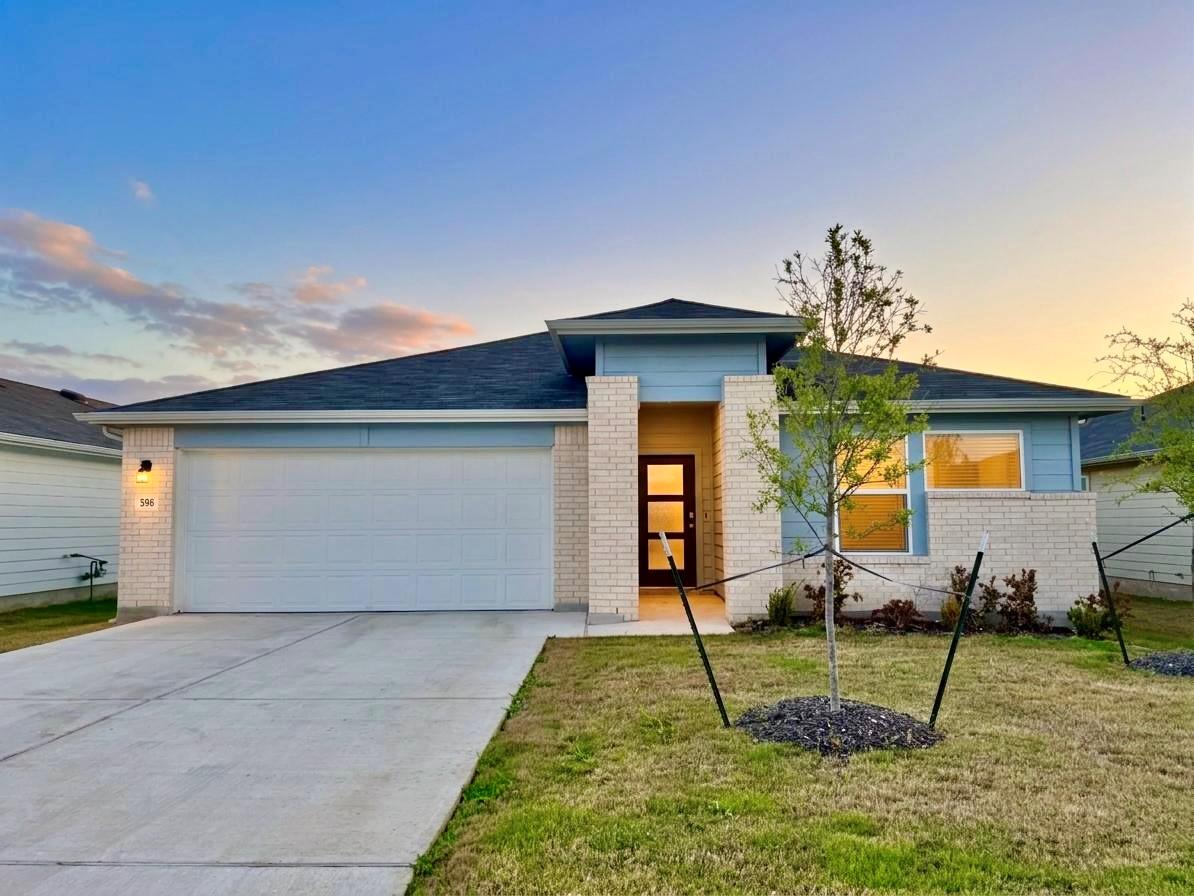 598 Gladiola Loop Kyle TX 78640