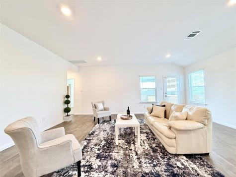 598 Gladiola Loop Kyle TX 78640