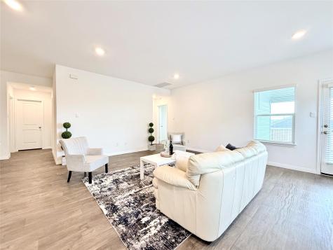 598 Gladiola Loop Kyle TX 78640