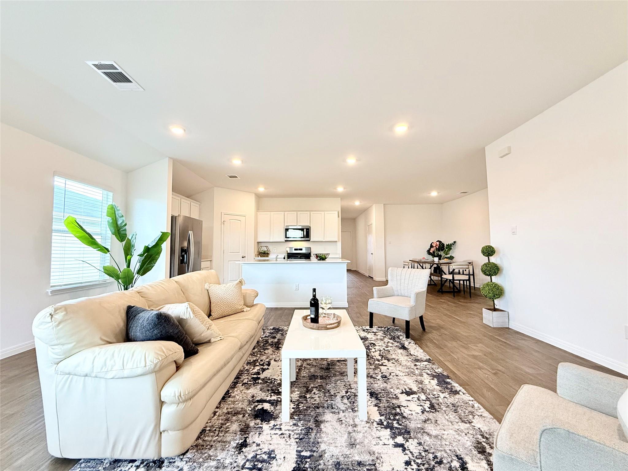 598 Gladiola Loop Kyle TX 78640