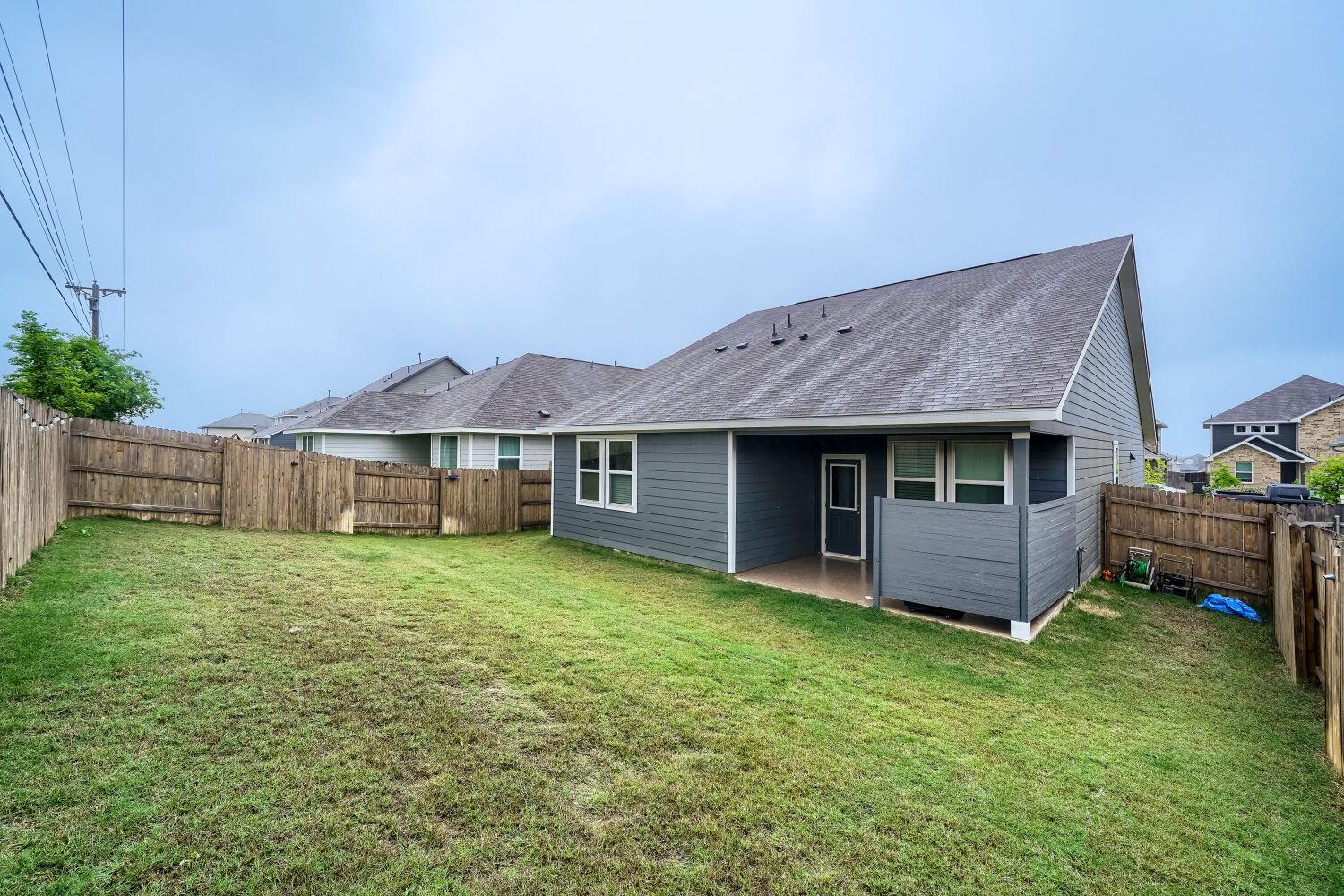 511 Palo Brea Loop Hutto TX 78634