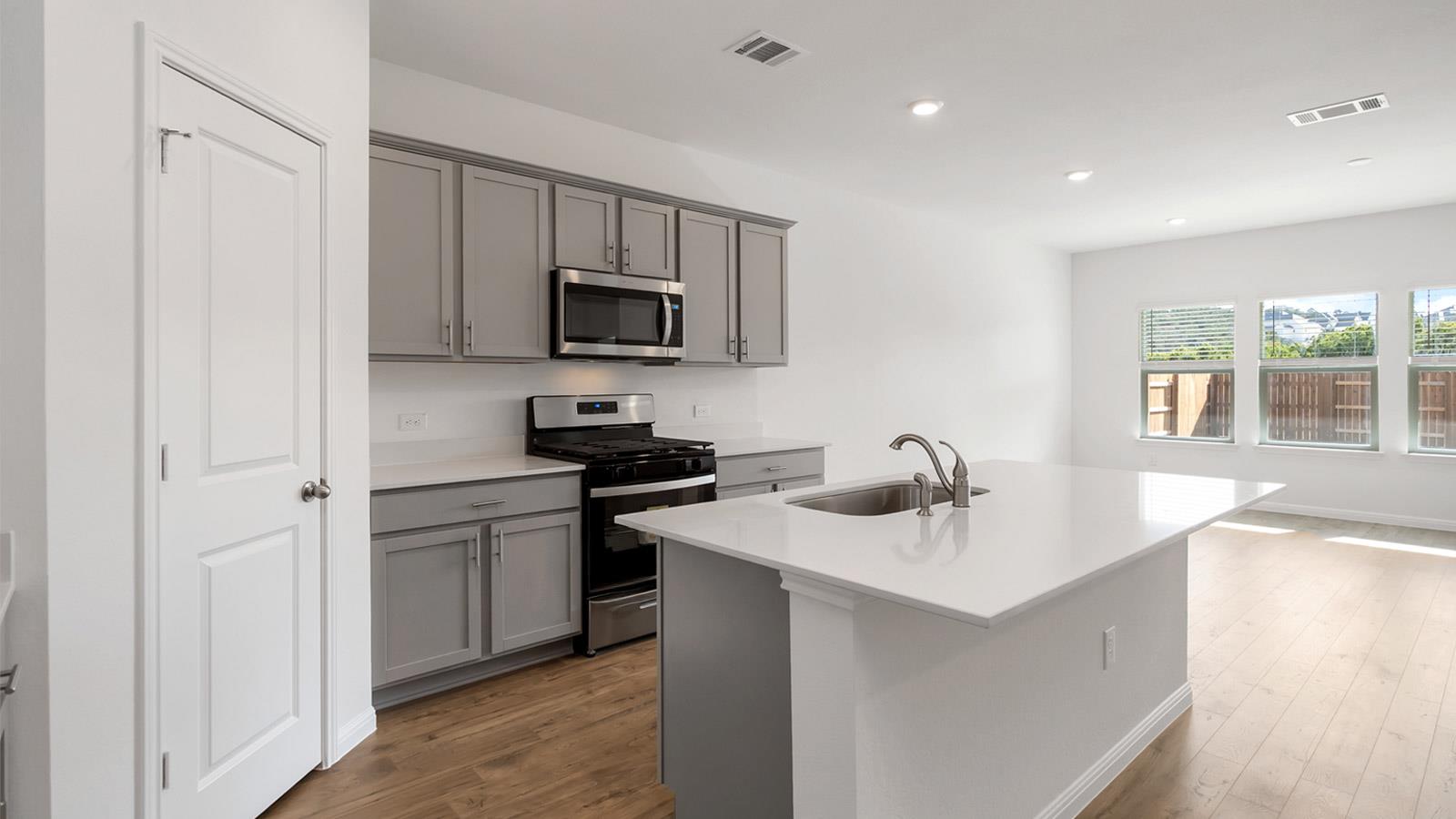1821 Side Buster Trail Leander TX 78641