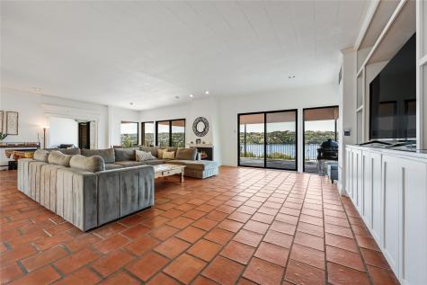 18703 Lakeland Drive Point Venture TX 78645