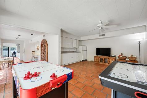 18703 Lakeland Drive Point Venture TX 78645