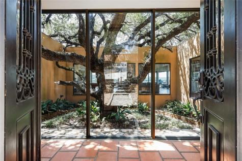 18703 Lakeland Drive Point Venture TX 78645