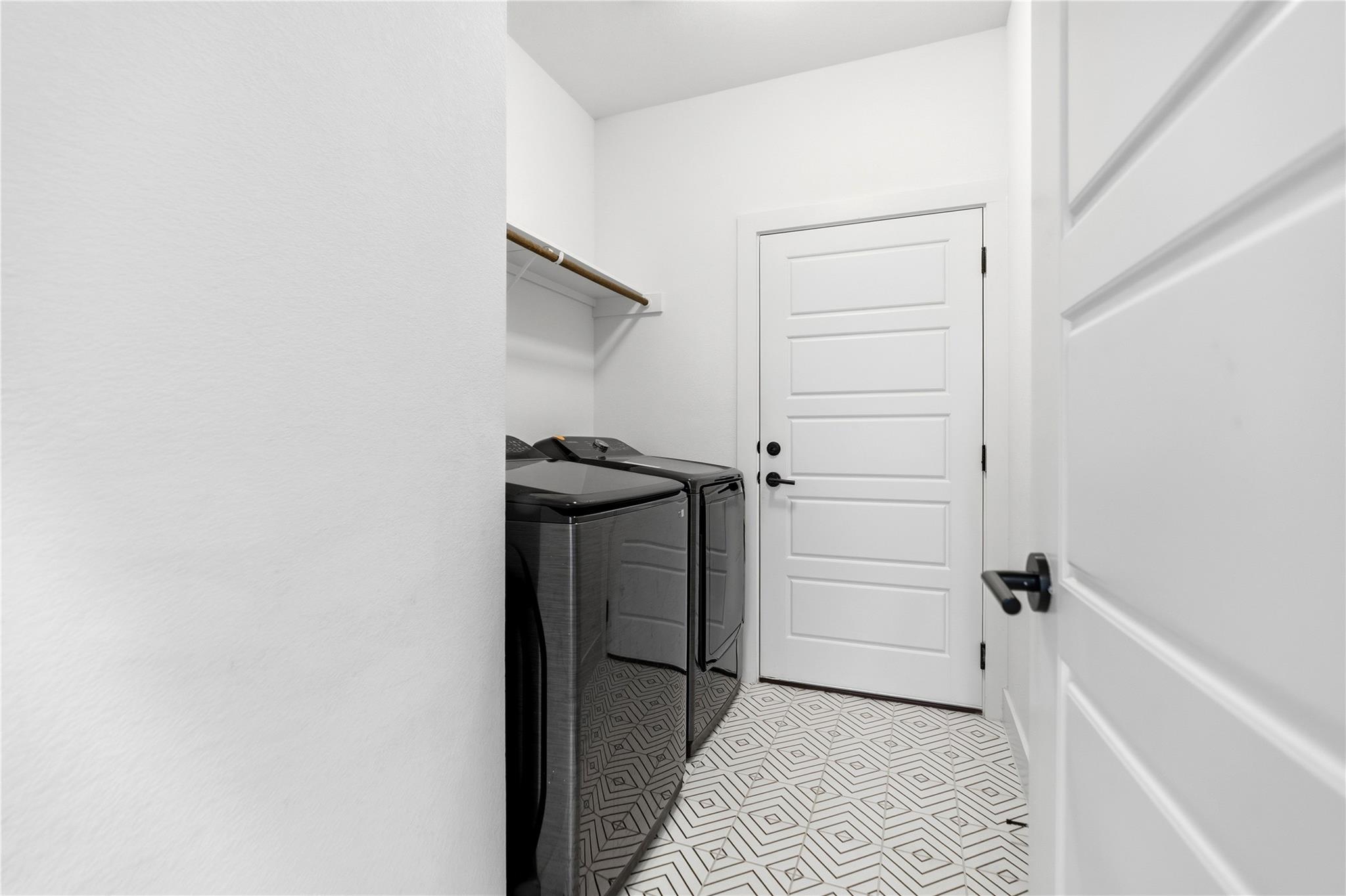 9115 Looksee Lane Austin TX 78744