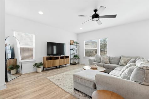9115 Looksee Lane Austin TX 78744