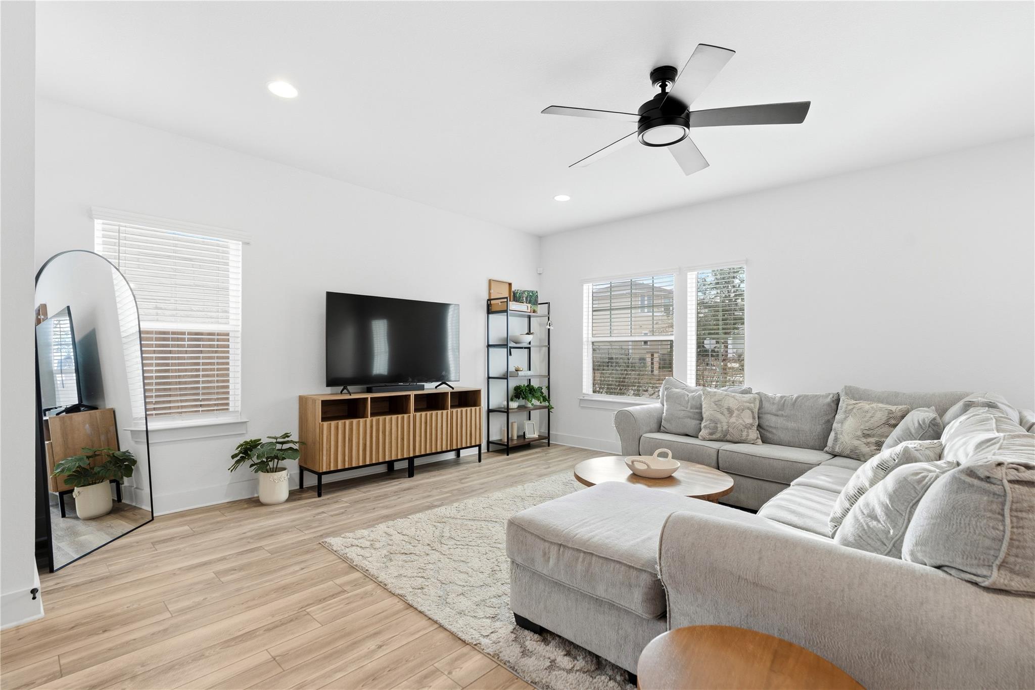 9115 Looksee Lane Austin TX 78744