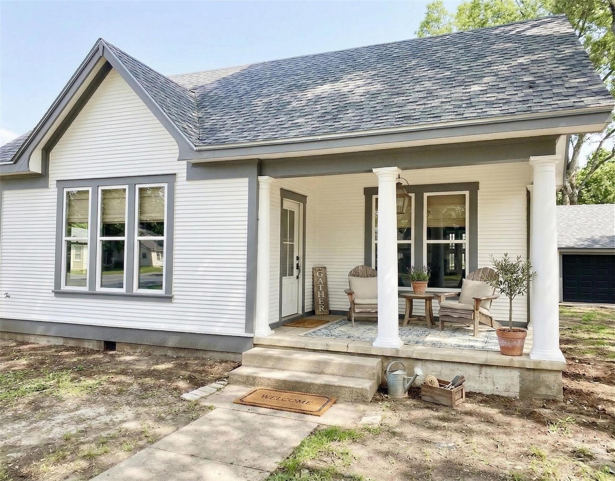 502 Upton Avenue Schulenburg TX 78956